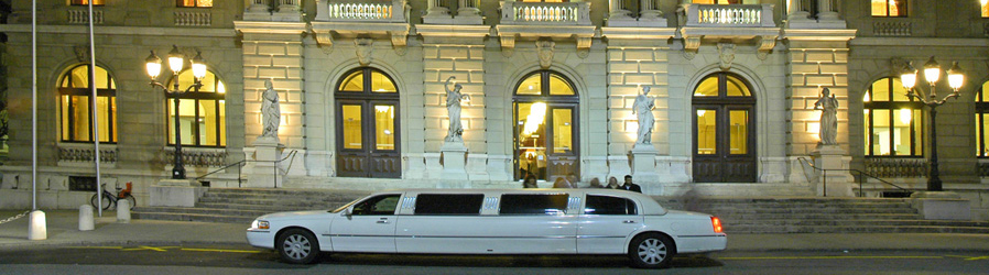 Lincoln Town car & Hummer Stretch H3